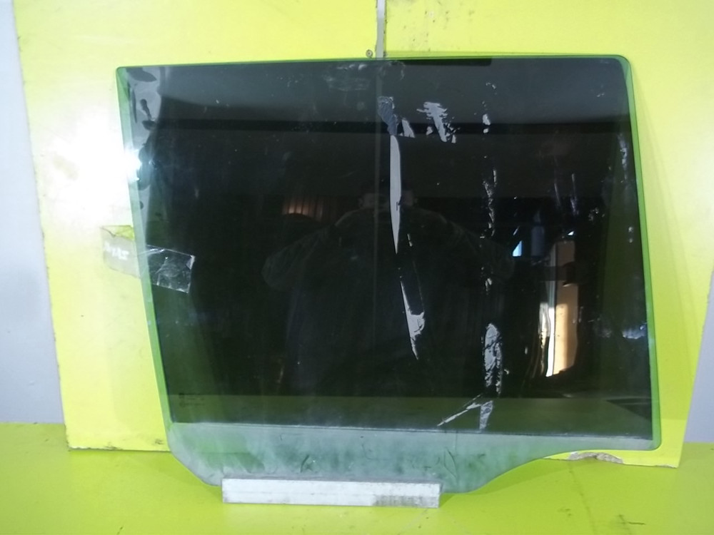 Купить Стекло Задней Правой Двери